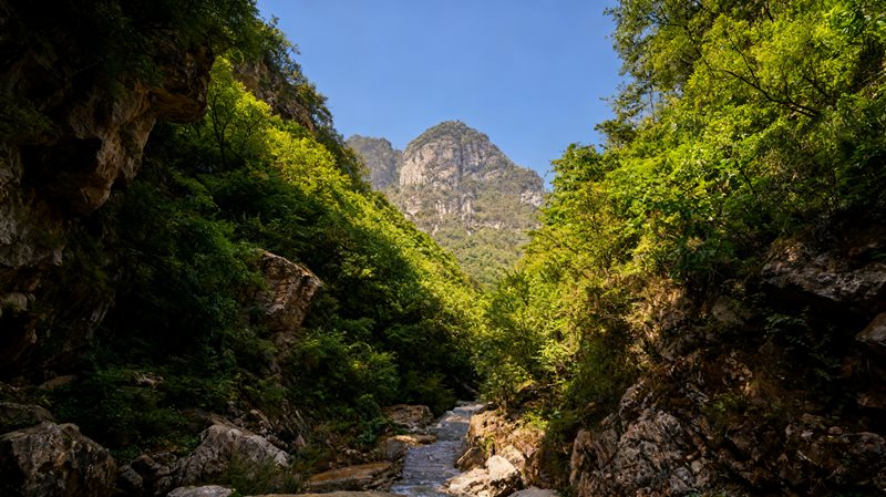平山县黑山大峡谷