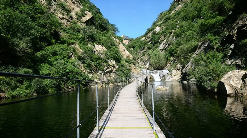 唐县潭瀑峡