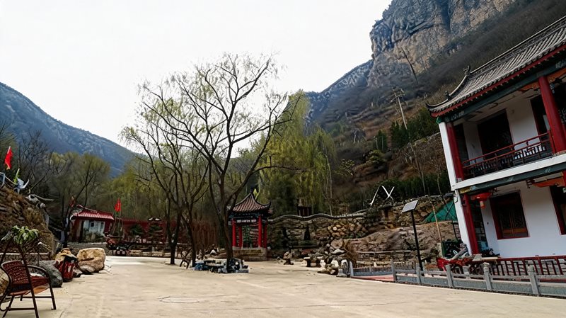 武安市聚龙山莲花洞