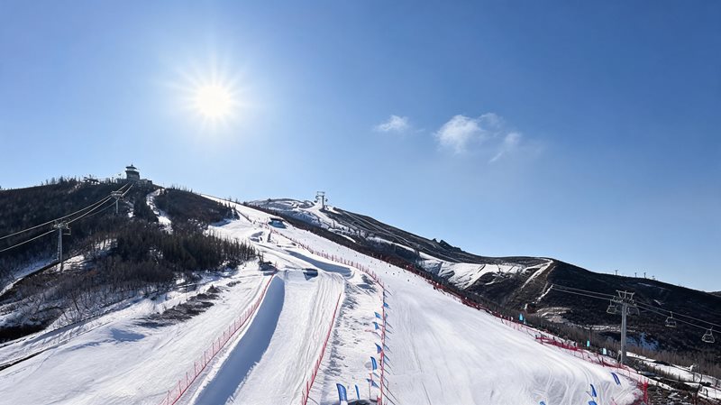 岱海国际滑雪场