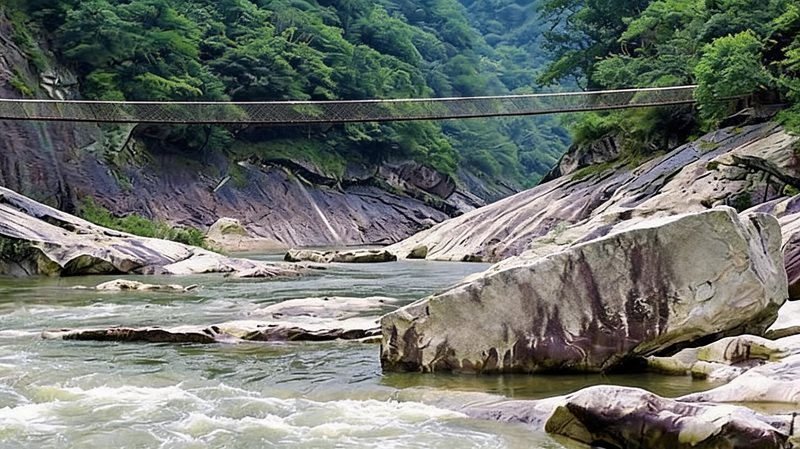 燕子河大峡谷